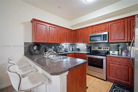 10242 NW 7th Street Miami FL 33172