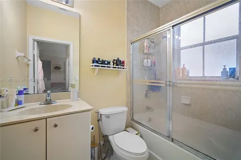 10242 NW 7th Street Miami FL 33172