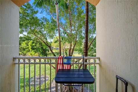 10242 NW 7th Street Miami FL 33172