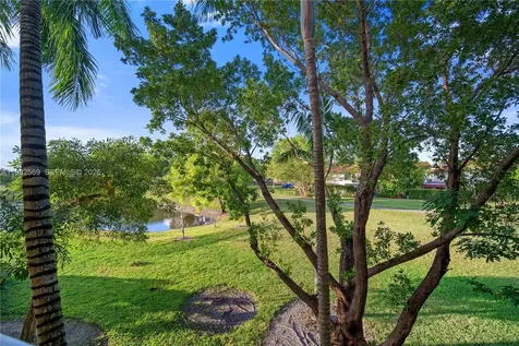 10242 NW 7th Street Miami FL 33172