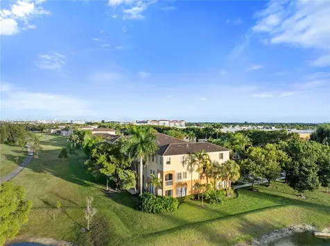 10242 NW 7th Street Miami FL 33172