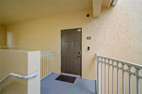 10242 NW 7th Street Miami FL 33172