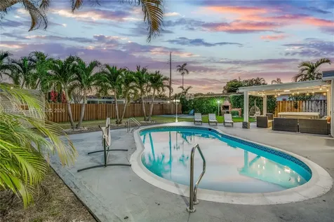 4212 Van Buren Street Hollywood FL 33021