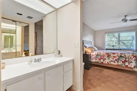 1110 SW 125th Avenue Pembroke Pines FL 33027
