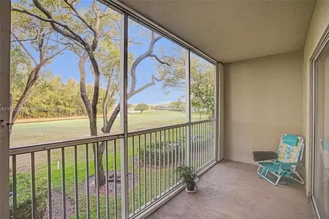 1110 SW 125th Avenue Pembroke Pines FL 33027