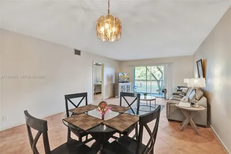 1110 SW 125th Avenue Pembroke Pines FL 33027