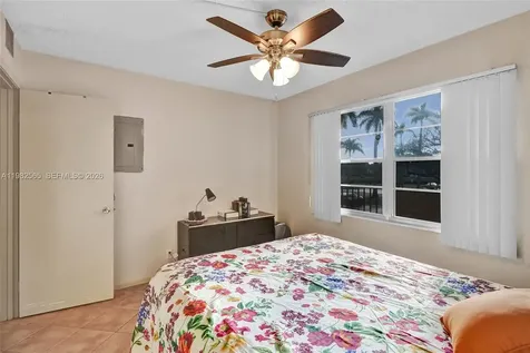 1110 SW 125th Avenue Pembroke Pines FL 33027