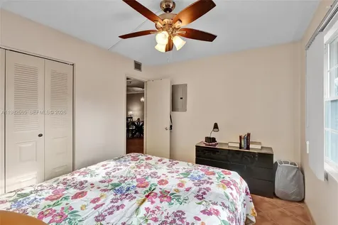 1110 SW 125th Avenue Pembroke Pines FL 33027