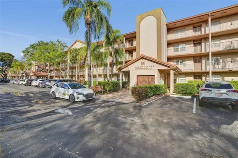 1110 SW 125th Avenue Pembroke Pines FL 33027