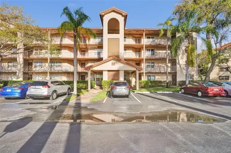 1110 SW 125th Avenue Pembroke Pines FL 33027