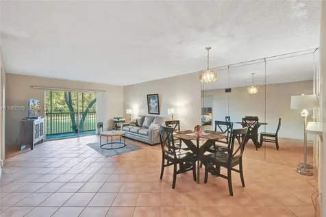 1110 SW 125th Avenue Pembroke Pines FL 33027