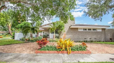 8651 NE 10th Court Miami FL 33138