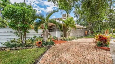 8651 NE 10th Court Miami FL 33138