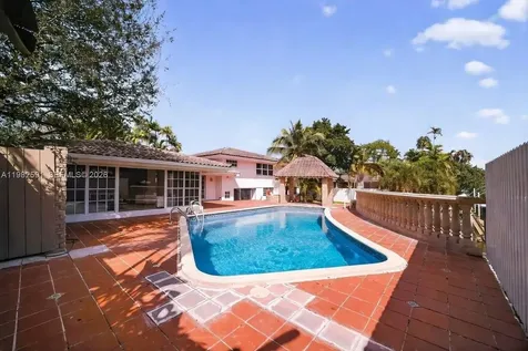 8651 NE 10th Court Miami FL 33138