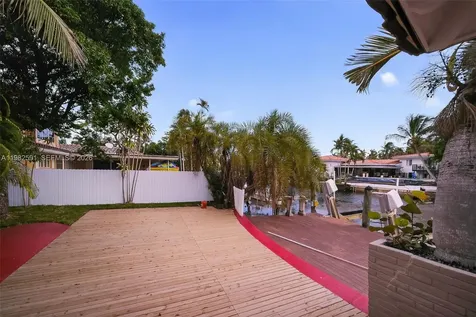 8651 NE 10th Court Miami FL 33138