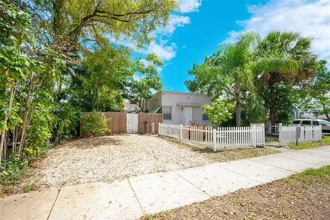 1922 Mckinley Street Hollywood FL 33020