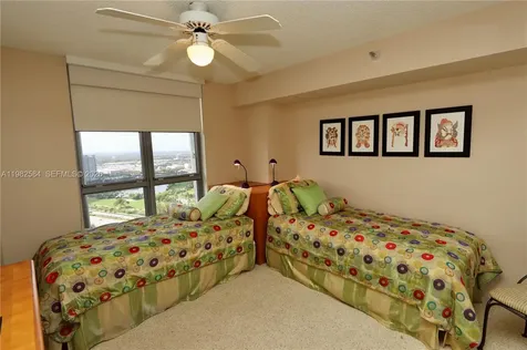 3500 Mystic Pointe Drive Aventura FL 33180