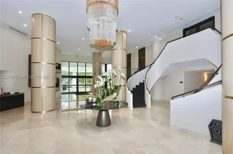 3500 Mystic Pointe Drive Aventura FL 33180