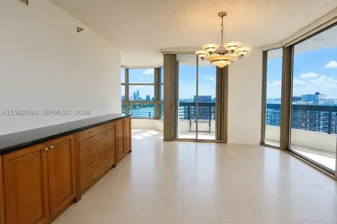 3500 Mystic Pointe Drive Aventura FL 33180