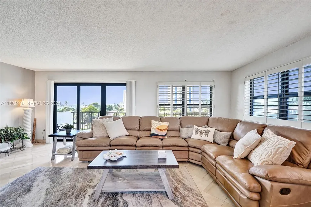 1201 S Ocean Drive Hollywood FL 33019