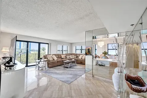 1201 S Ocean Drive Hollywood FL 33019