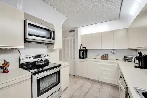 1201 S Ocean Drive Hollywood FL 33019