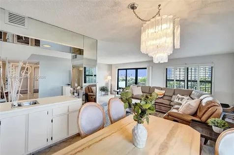1201 S Ocean Drive Hollywood FL 33019