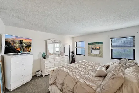 1201 S Ocean Drive Hollywood FL 33019
