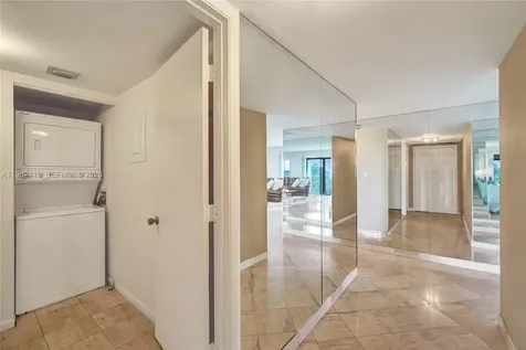 1201 S Ocean Drive Hollywood FL 33019