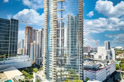 851 NE 1st Avenue Miami FL 33132