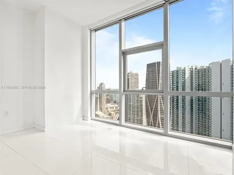 851 NE 1st Avenue Miami FL 33132