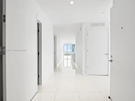 851 NE 1st Avenue Miami FL 33132