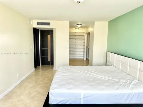 3180 S Ocean Drive Hallandale Beach FL 33009