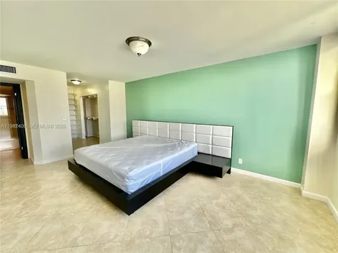 3180 S Ocean Drive Hallandale Beach FL 33009