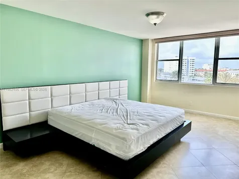 3180 S Ocean Drive Hallandale Beach FL 33009