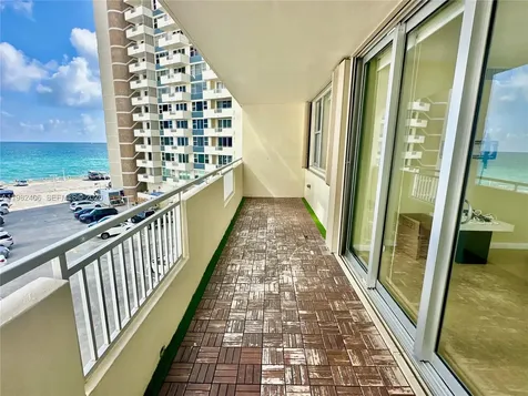 3180 S Ocean Drive Hallandale Beach FL 33009