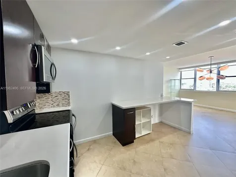 3180 S Ocean Drive Hallandale Beach FL 33009