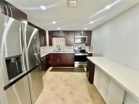 3180 S Ocean Drive Hallandale Beach FL 33009