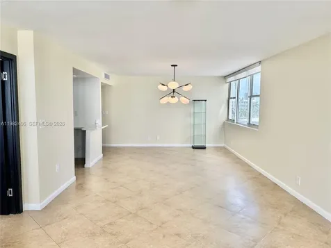 3180 S Ocean Drive Hallandale Beach FL 33009