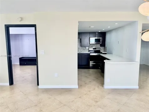 3180 S Ocean Drive Hallandale Beach FL 33009