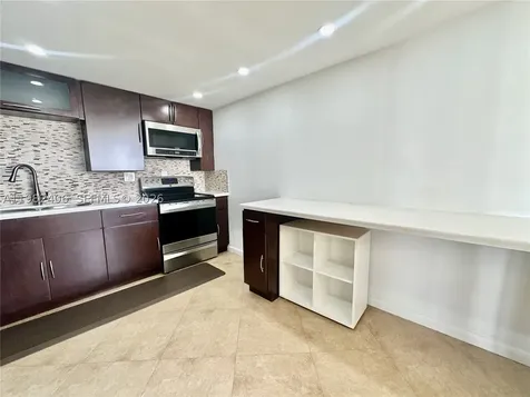 3180 S Ocean Drive Hallandale Beach FL 33009