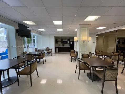 3180 S Ocean Drive Hallandale Beach FL 33009