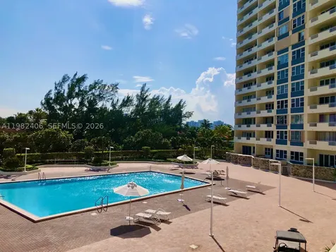 3180 S Ocean Drive Hallandale Beach FL 33009