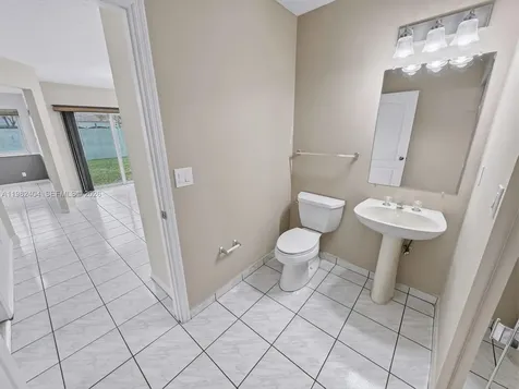 2640 Rampart Way N Cooper City FL 33026