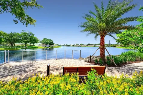 2640 Rampart Way N Cooper City FL 33026