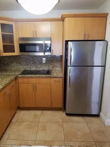 9682 Fontainebleau Boulevard Miami FL 33172