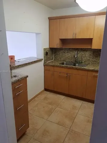 9682 Fontainebleau Boulevard Miami FL 33172