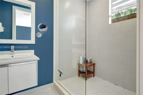 6630 NW 104th Path Doral FL 33178