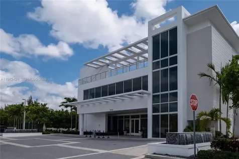 6630 NW 104th Path Doral FL 33178