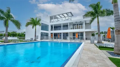 6630 NW 104th Path Doral FL 33178